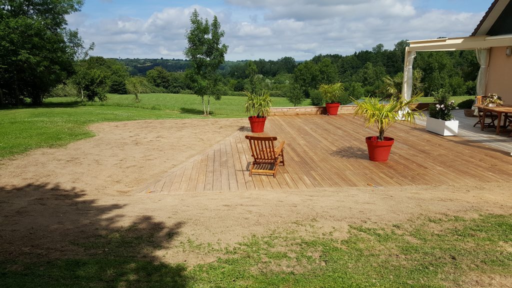 démolition d'un bassin et agrandissement d'une terrasse bois