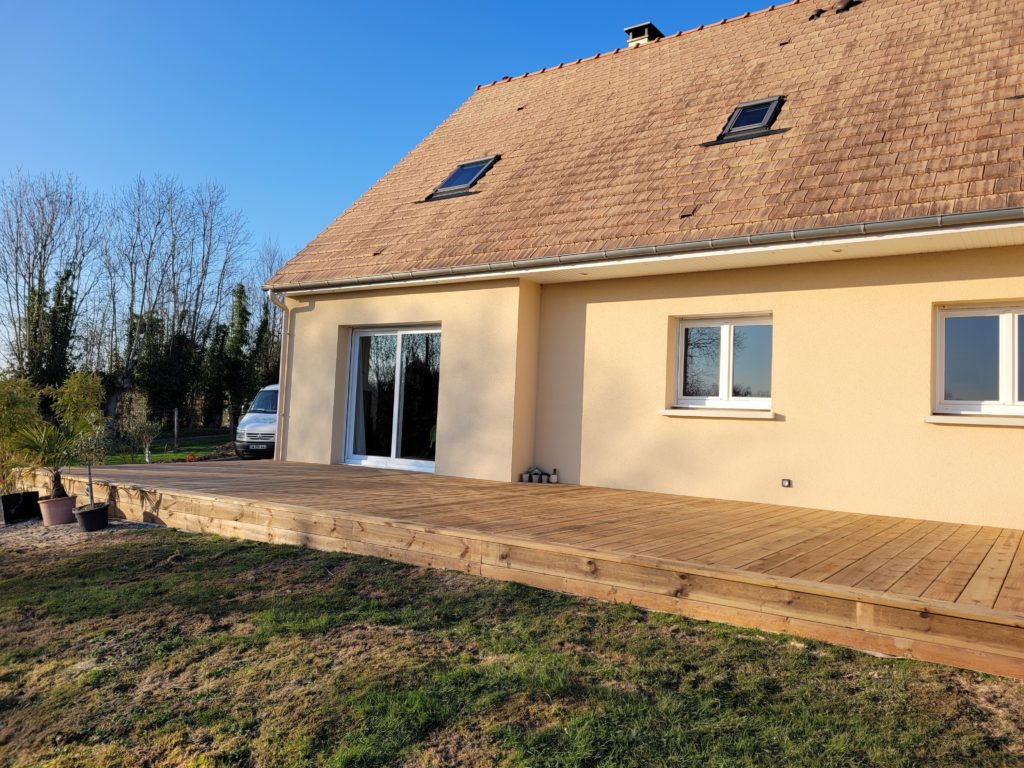 Installation d'une terrasse en bois pin classe 4